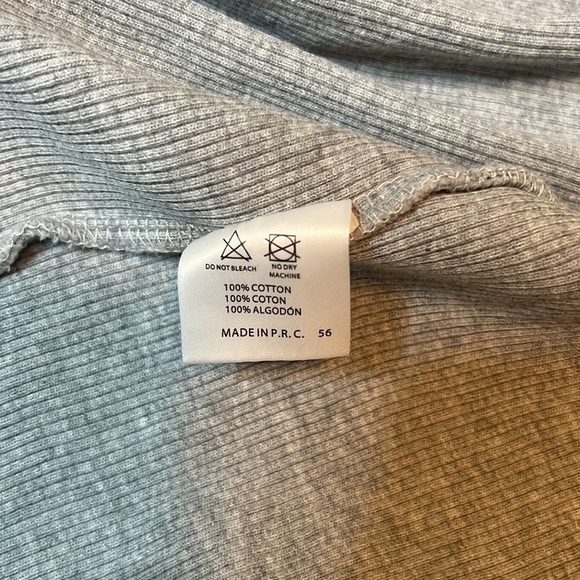 Brandy Melville ribbed button up top - Picture 6 of 6